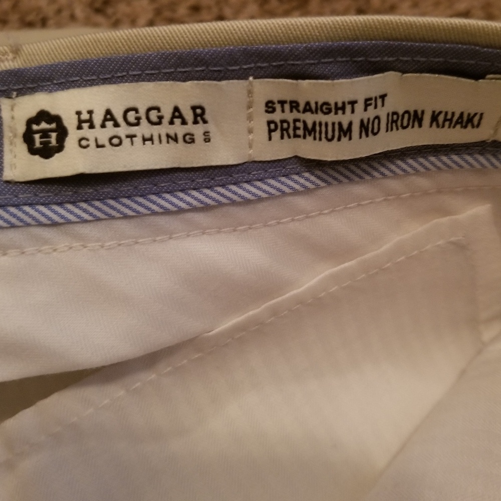 Haggar Straight Fit Premium No iron Khaki NWT. - Picture 2 of 4